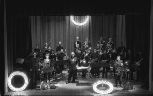 2002 Il brutto anatroccolo, OJS con Giorgio Gaslini, Maria Pia De Vito, Massimiliano Medda @ Teatro Civico, Sassari (foto A Mannu)