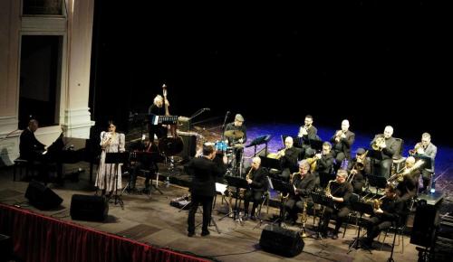 2022/12/18 A case of you - La Musica di Joni MItchell - OJS con Erica Mou (voc) Michele Corcella (dir, arr) @ Teatro Verdi, Sassari (Ph. G.Palitta)