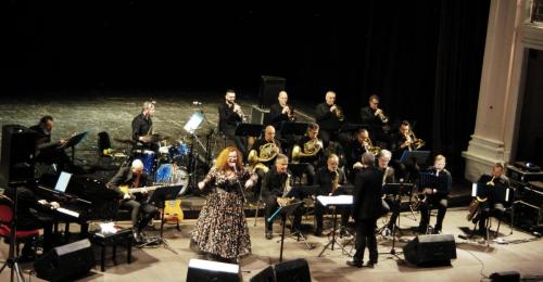 2022/05 "Let the music swing", OJS con Sarah Jane Morris (voc), Gabriele Comeglio (arr, dir) @ JazzOp 2022, Teatro Verdi Sassari