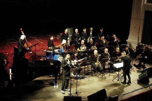 2024/12/24 Natale in swing , OJS con Giuliano Rassu (voce), Gavino Mele (dir) @ tobeinjazz 2024 - Teatro Verdi, Sassari (Ph. G.Palitta)